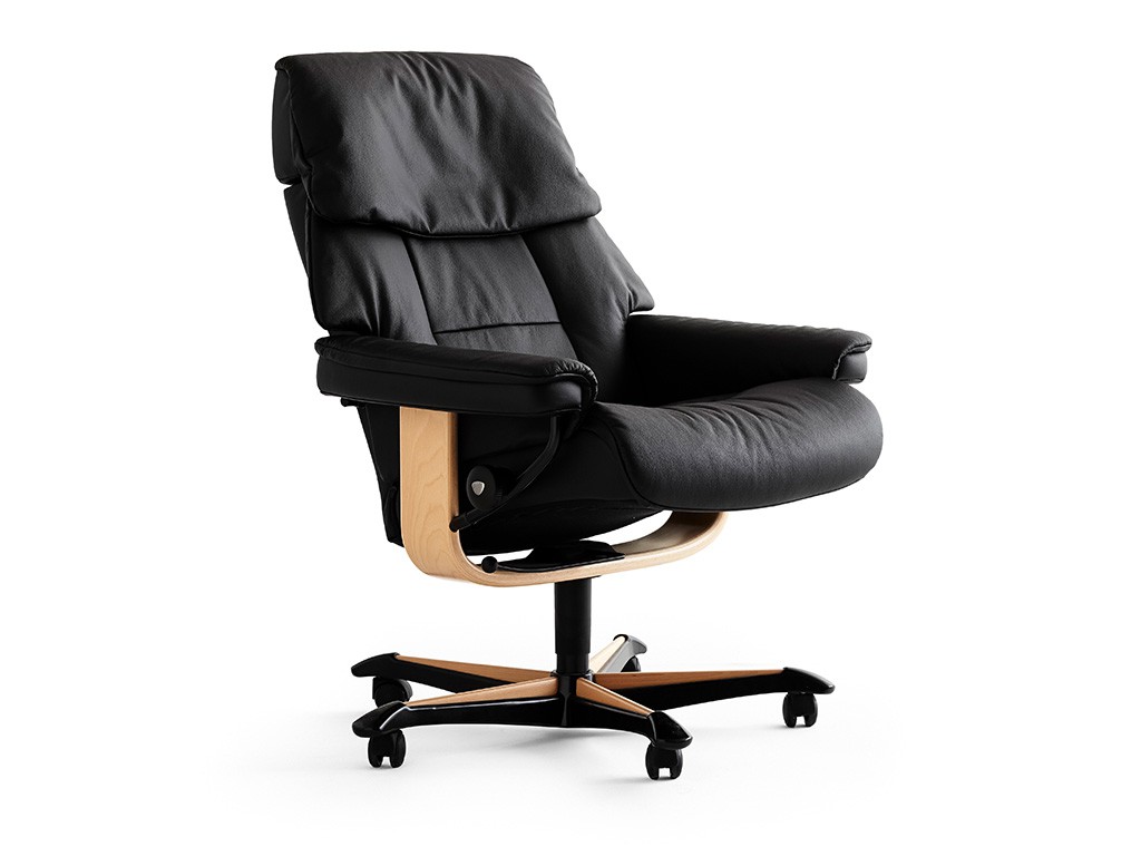 <p>Entdecke den limitierten Ruby Relaxsessel von Stressless®: wählbare Basis, Leder- oder Stoffbezug, Farbauswahl und exklusiver ergonomischer Komfort.</p>