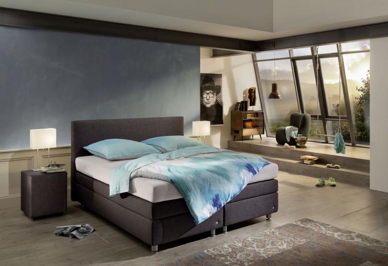 Bei KONKEN erhältst Du Boxspringbett & passende Möbel wie Nachttische & Schränke. Beratung für ein harmonisches Zuhause.